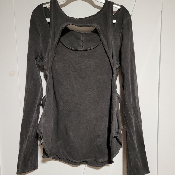 NWOT -Grey layered cutout long sleeve top XS - Picture 5 of 7